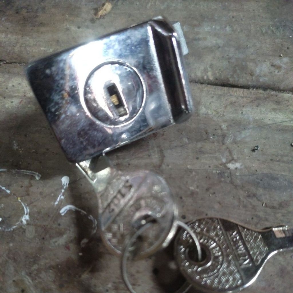 kunci laci vespa super sprint