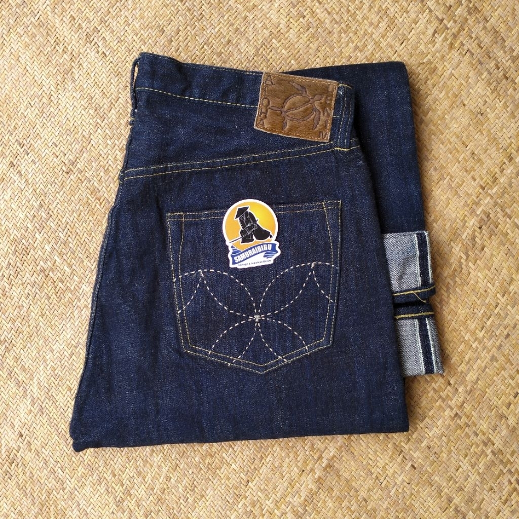 Sugar cane okinawa selvedge not Momotaro jeans not Samurai jeans c tcb jeans iron heart denim Levis 