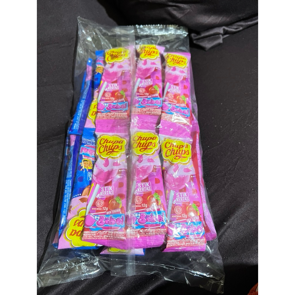Chupa Chups Permen Karet Lolipop Rasa Strawberry dan Cola 12 gr X 24 Rencengan Stik Kertas Lezat dan