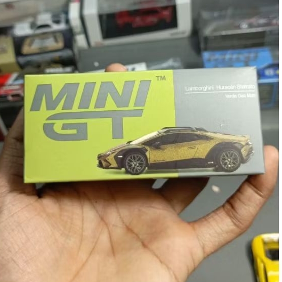 minigt lamborghini huracan sterato unseal