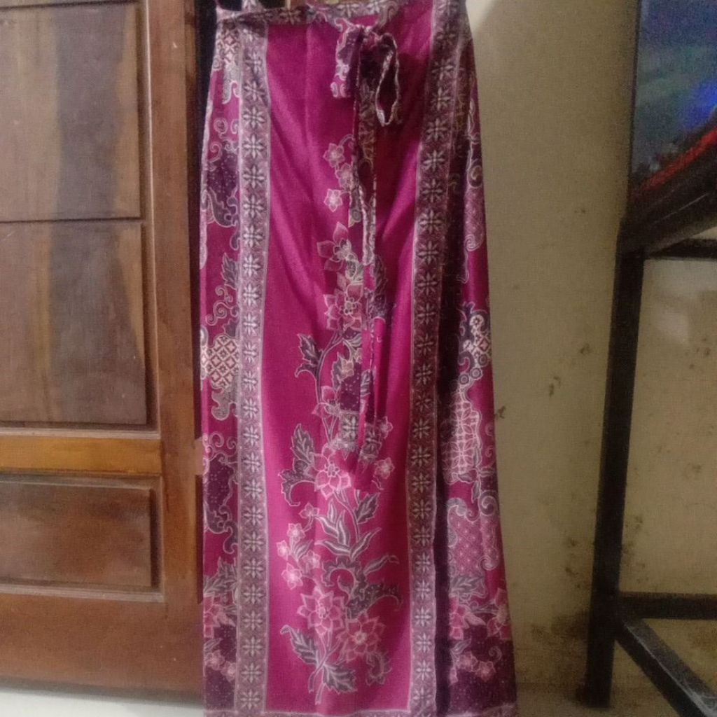 Preloved rok lilit by lyne halim