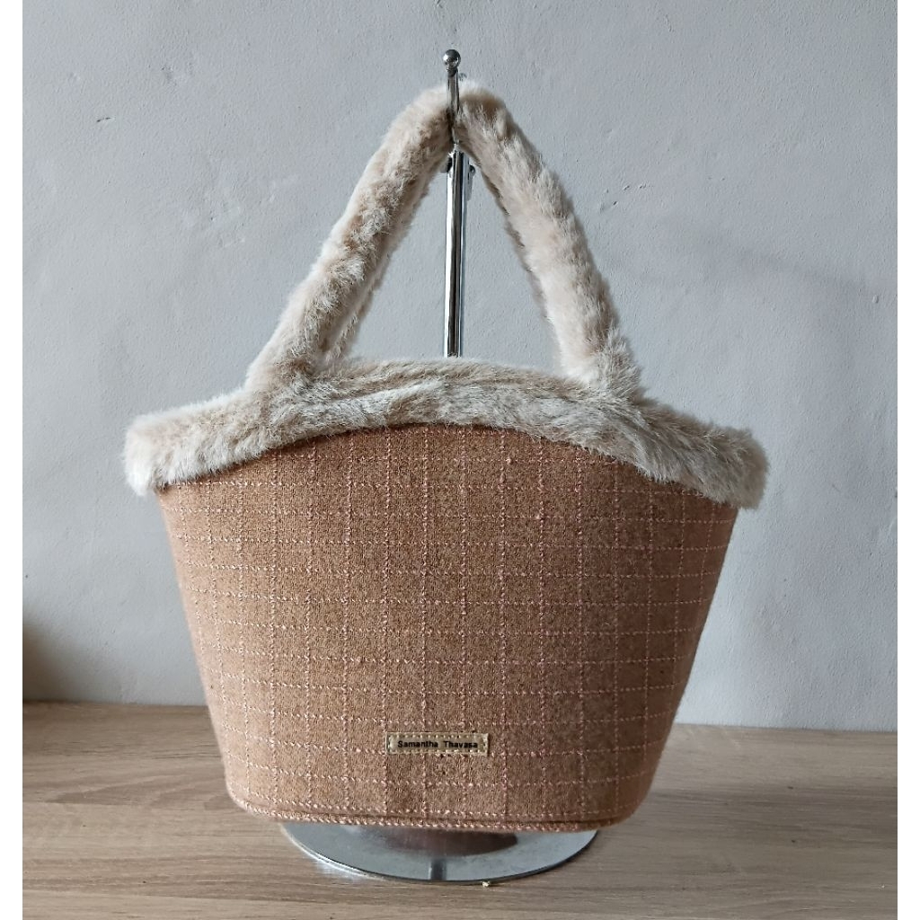Tweed Bucket Bag _ Samantha Thavasa