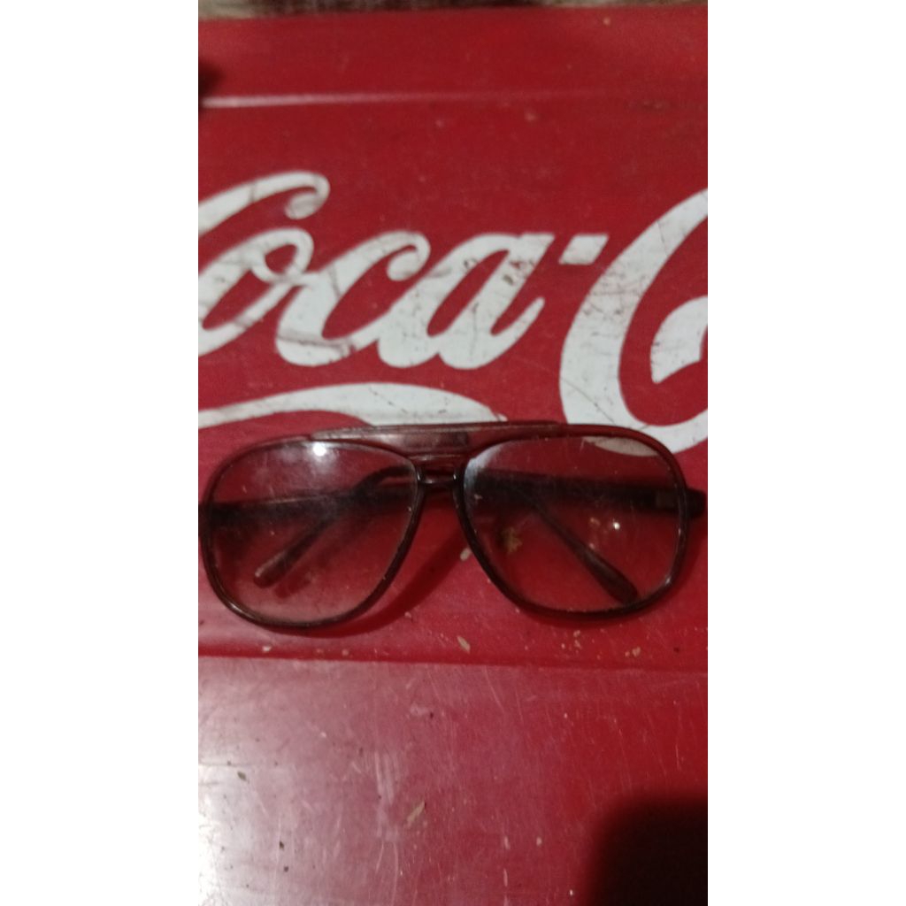 Kacamata 75k jadul antik kuno lawas vintage display