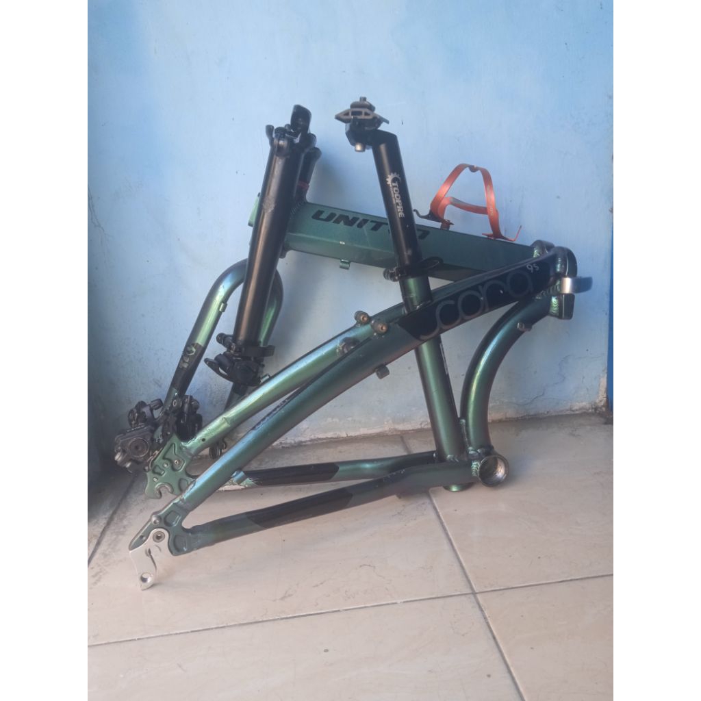 Frame sepeda lipat  United Cora