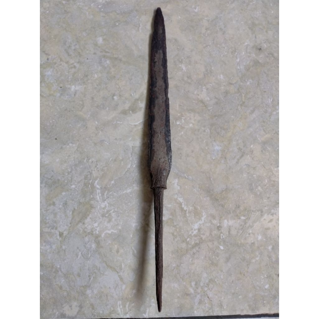 TOMBAK SEPUH TOTOG PAMOR NGEBYOR (EST. MAJAPAHIT)