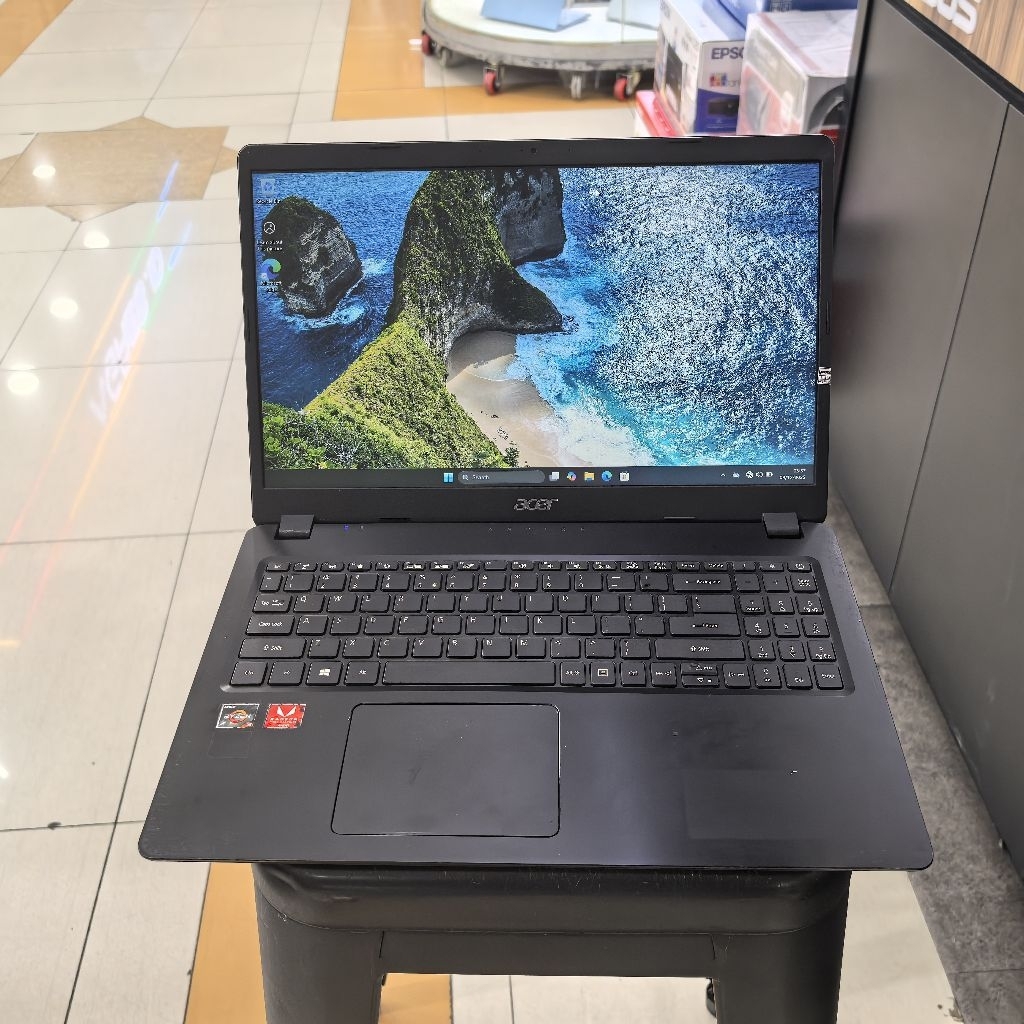 Acer Aspire 3 Ryzen 3 3200u RAM 4GB SSD 128GB