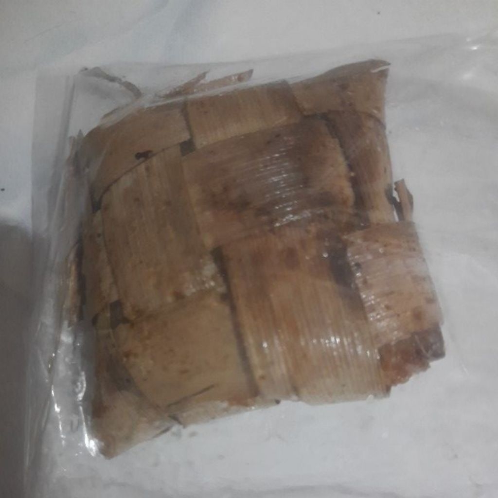ketupat ketan