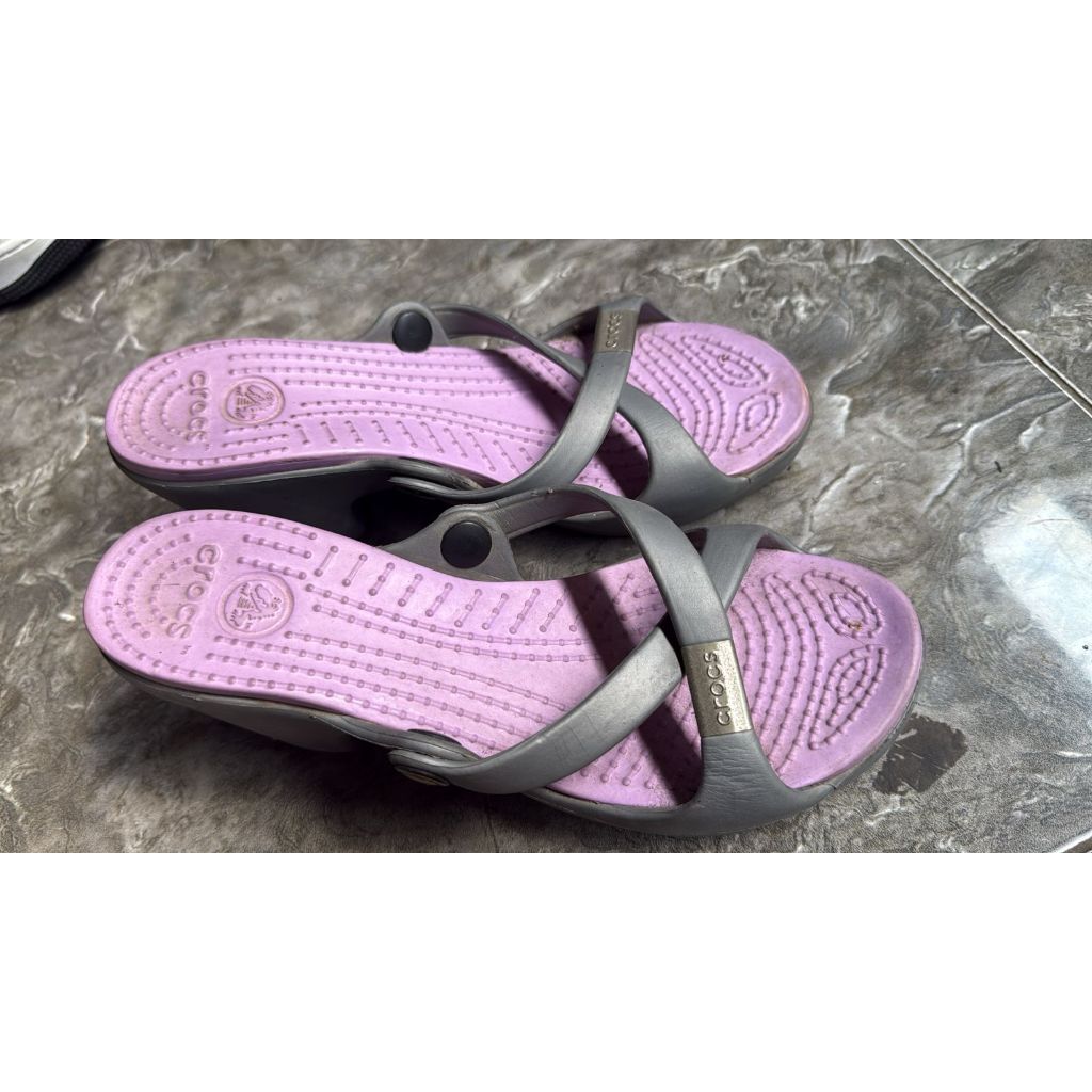 Sandal Wanita Crocs Size 8 Preloved
