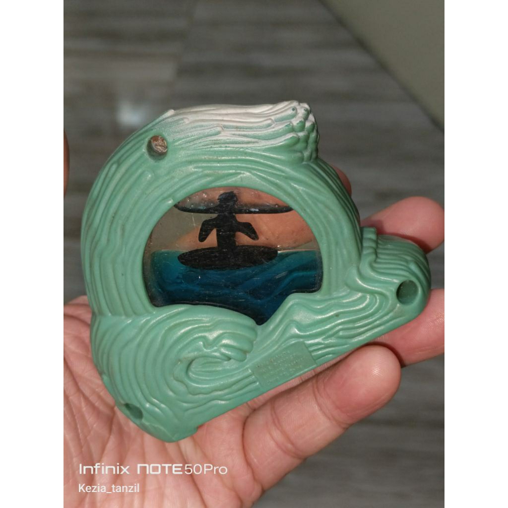 2007 McDonald's Sony Pictures Surf's Up Cody Rip Curl Wave Roller PAJANGAN MEJA KANTOR HIASAN DIORAM