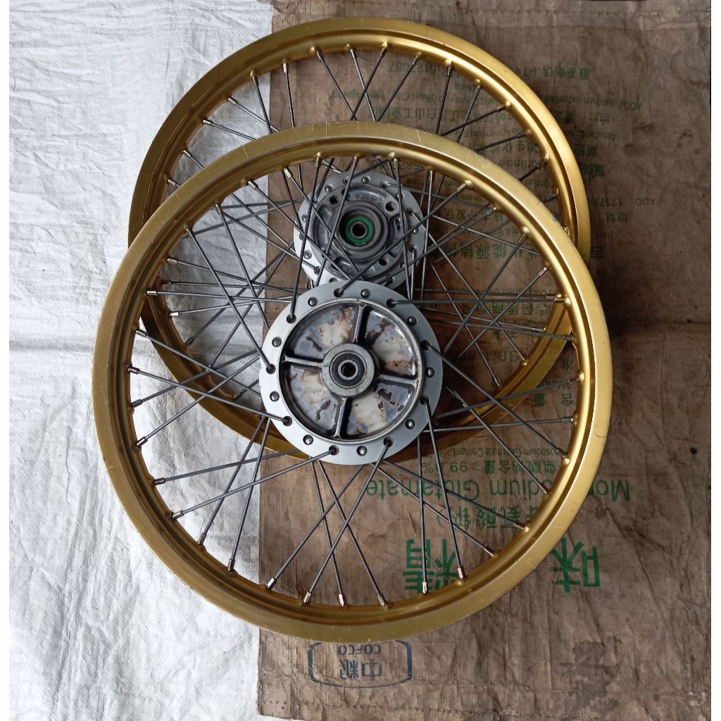 velg jari jari variasi  Supra x 125 karisma kondisi bekas pemakaian