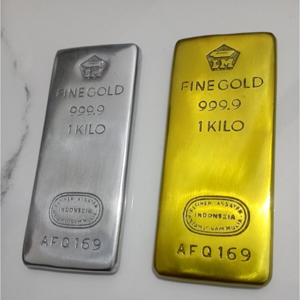 Miniatur Emas Batangan 999.9 Diecast Emas 1 kg