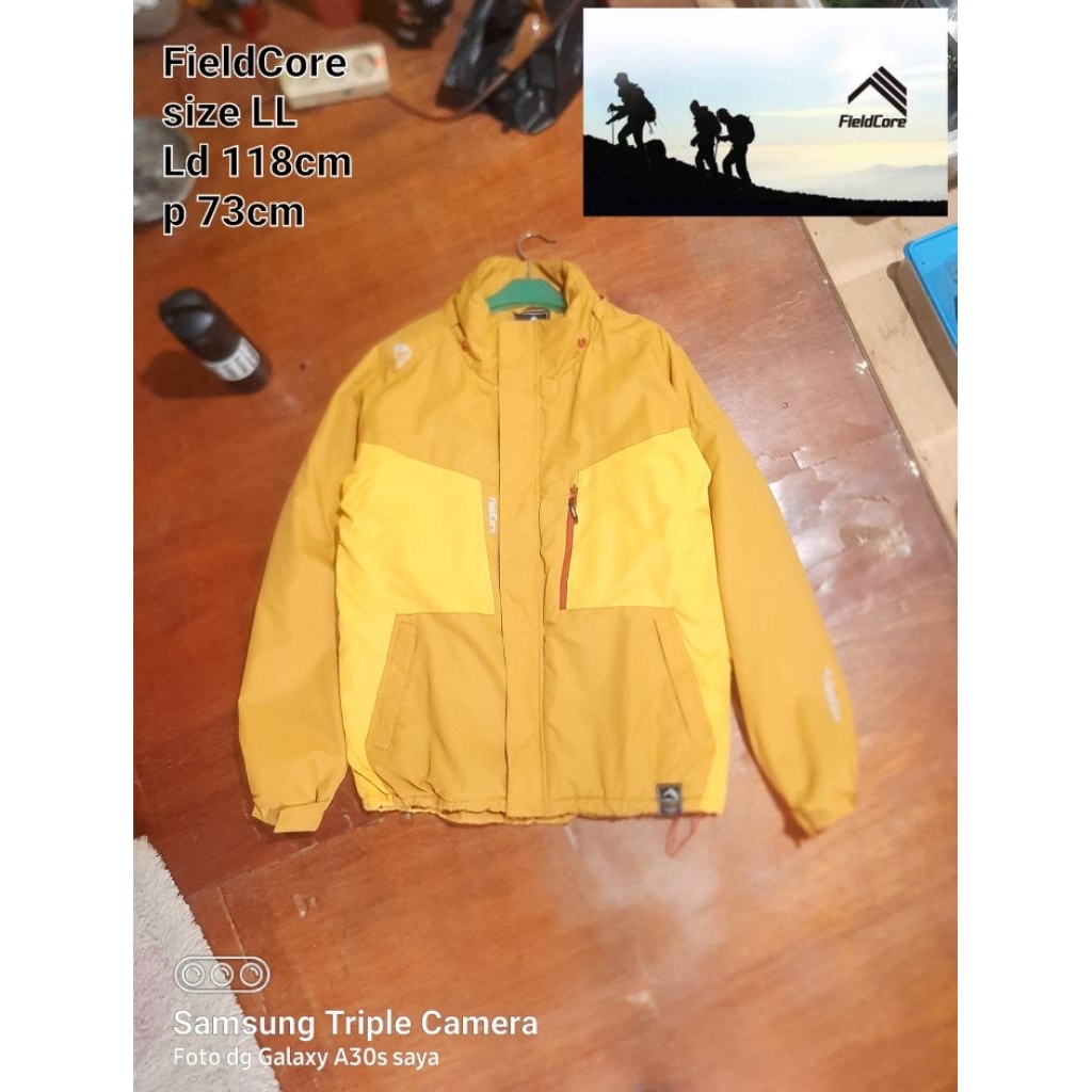 jacket gunung outdoor by FieldCore