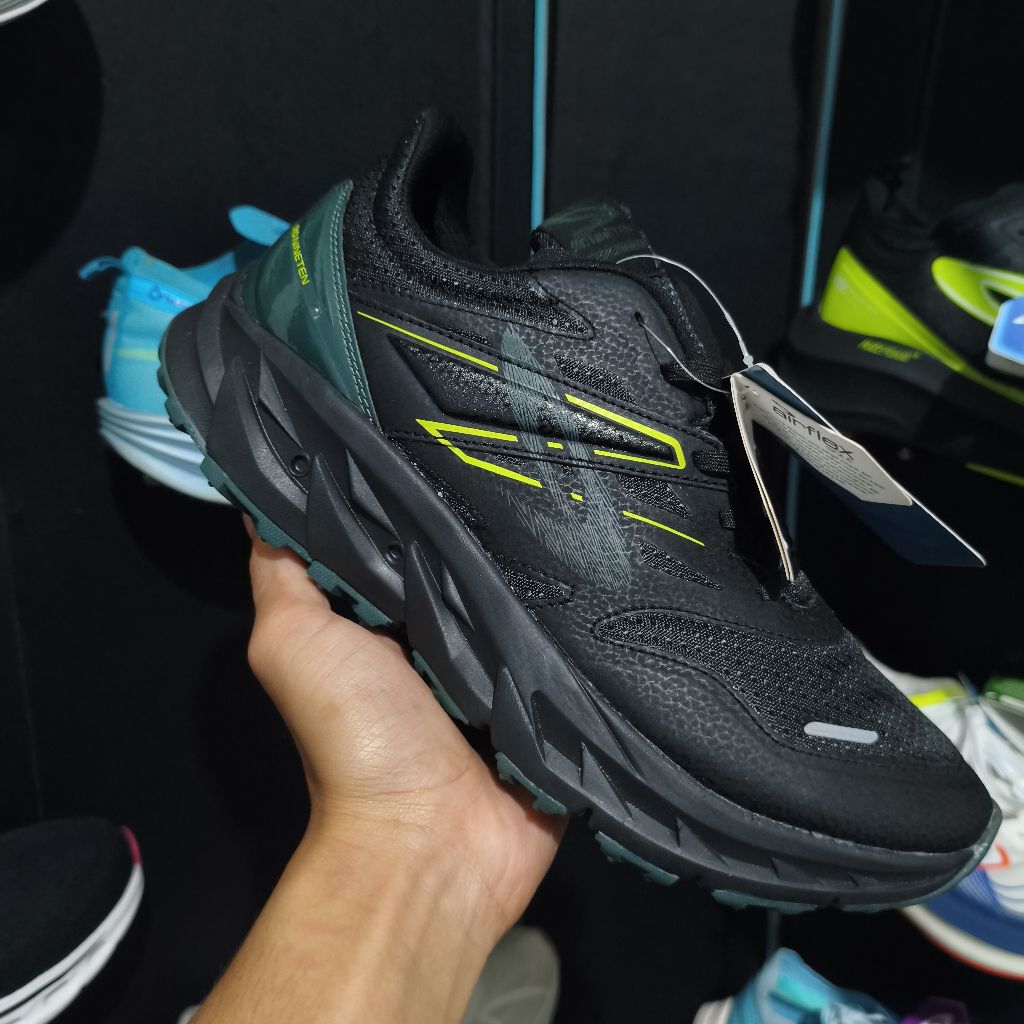 910 Yuza Evo Sepatu Trail