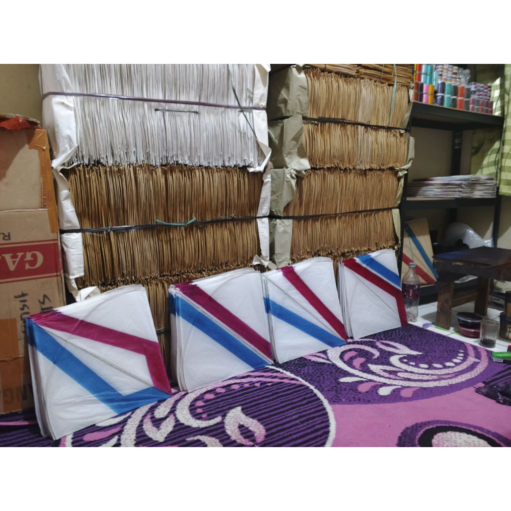 layangan aduan/jabrug kertas putih pulas 1 pack isi 100pcs uk54:46 good quality