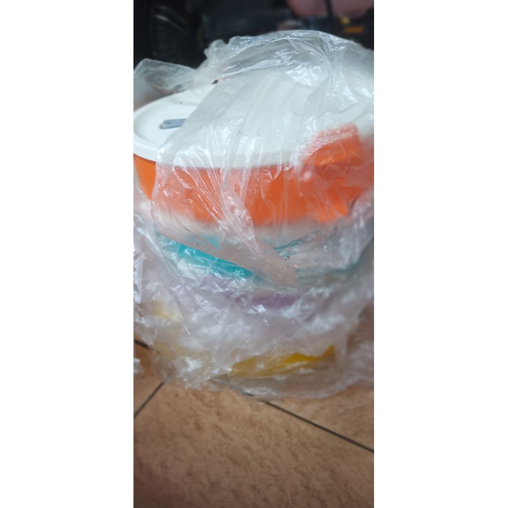 Tupperware rantangan bulat ori & new (tanpa tali)