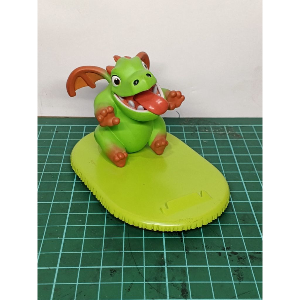 clash of clans/clash royale baby dragon phone holder