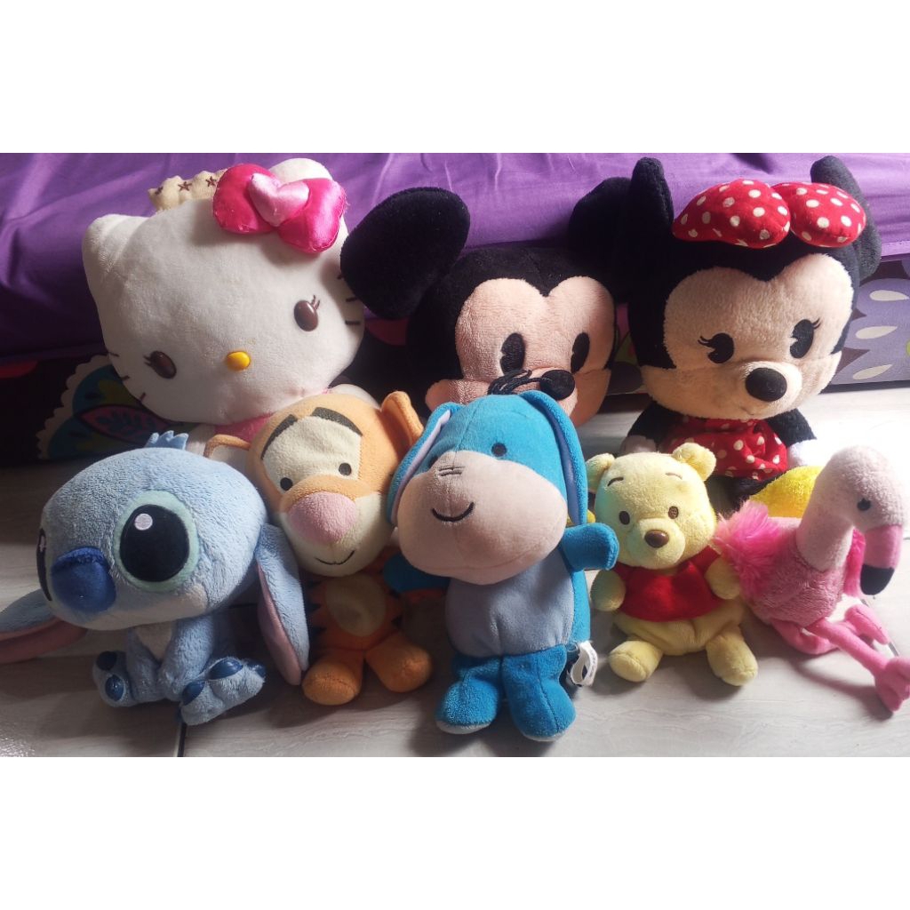 Preloved Boneka Karakter Disney