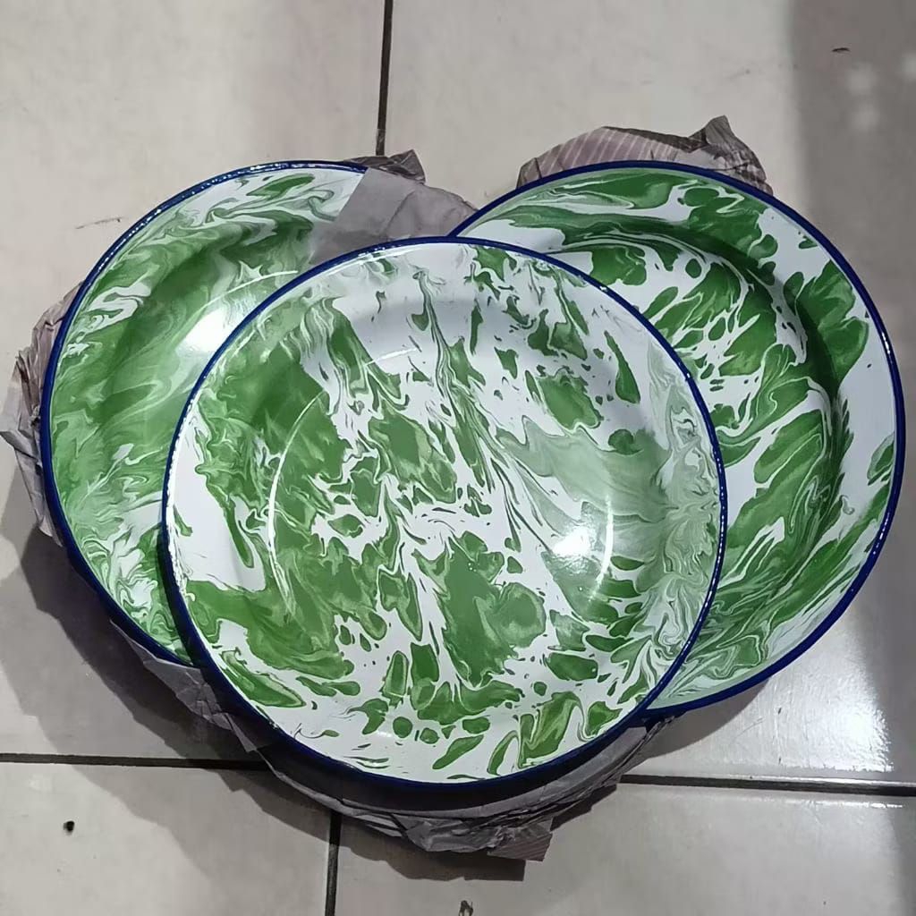 piring enamel blirik jadul/piring seng motif bunga diameter 22 cm