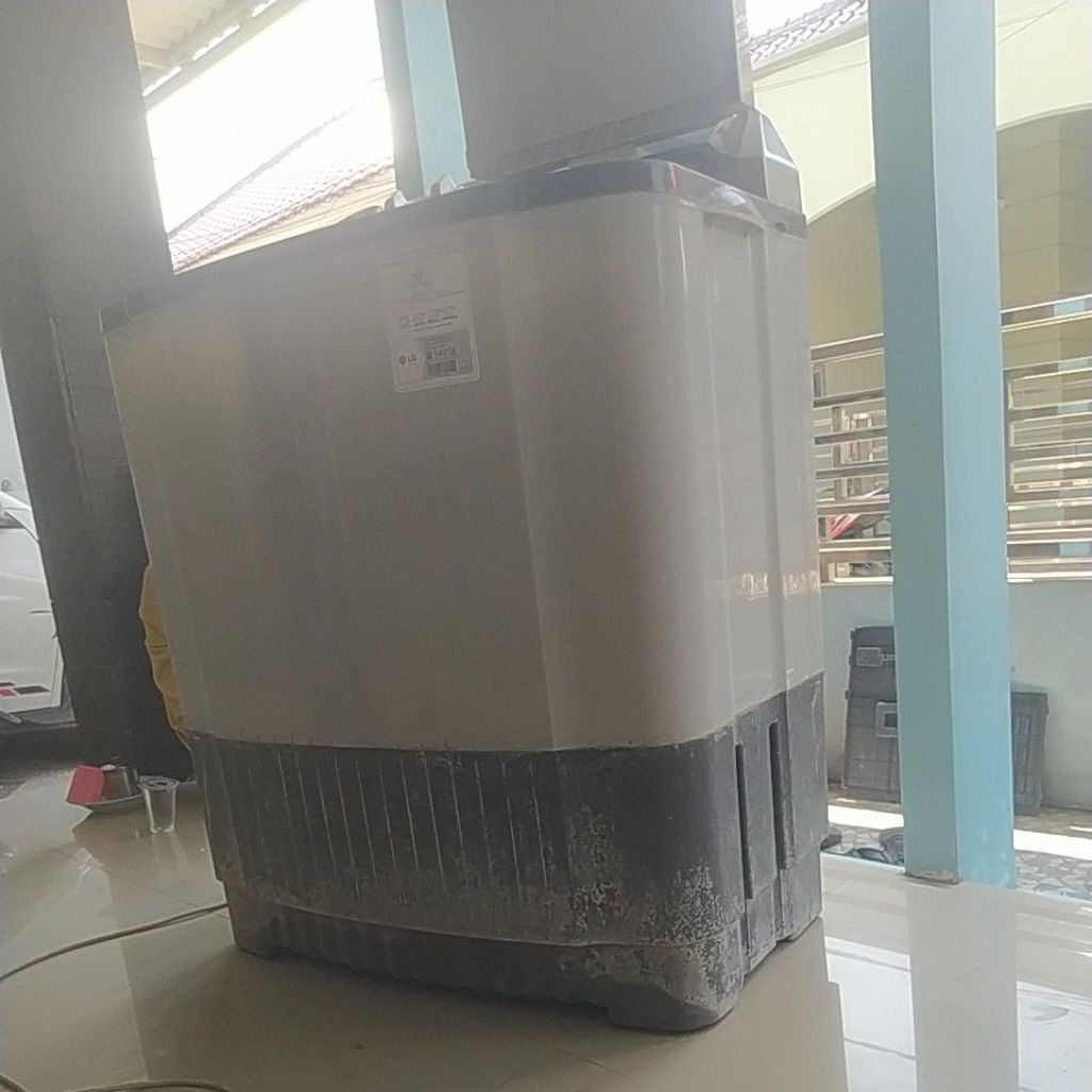 MESIN CUCI BEKAS KONDISI BAGUS