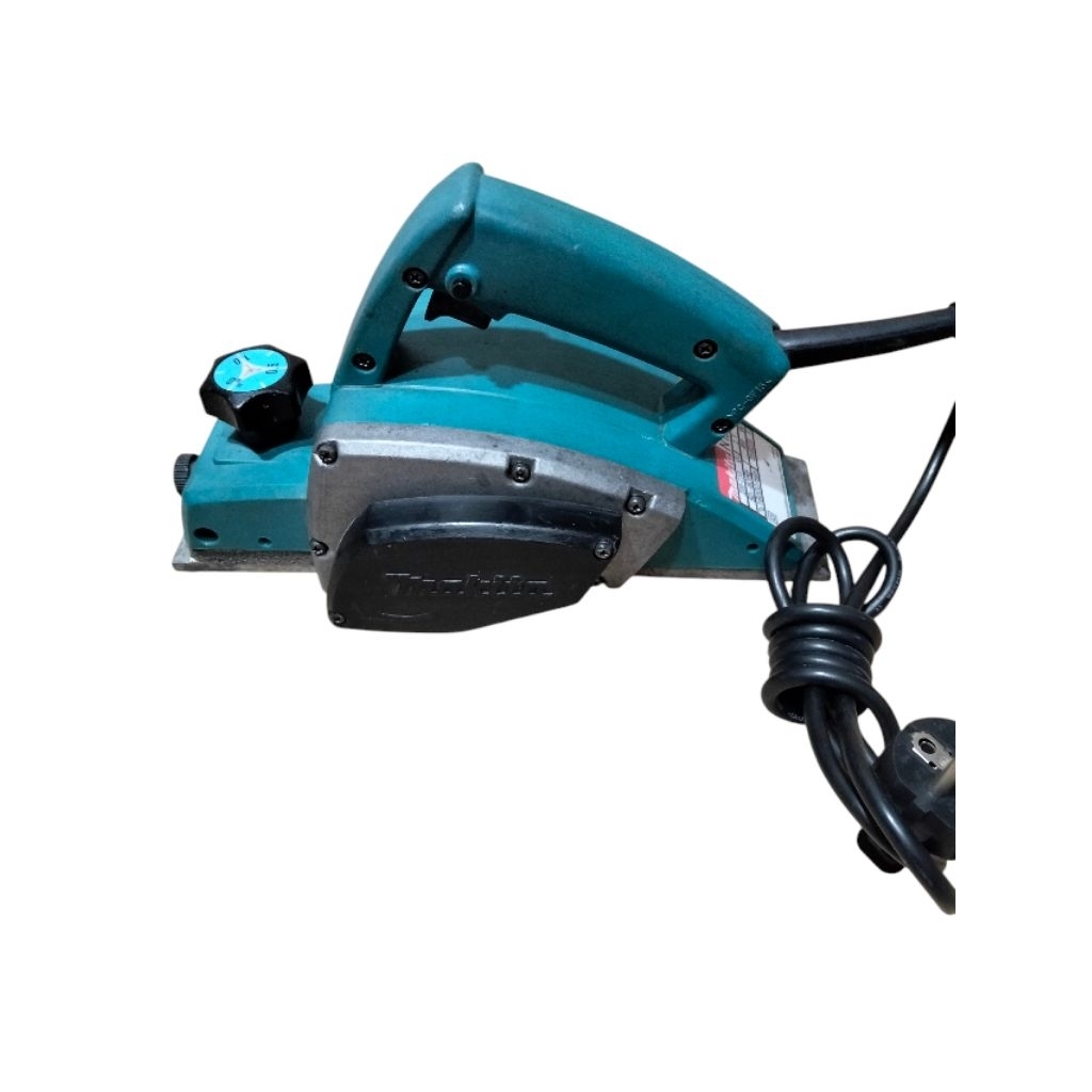 MESIN SERUT KAYU MAKITA N1900B