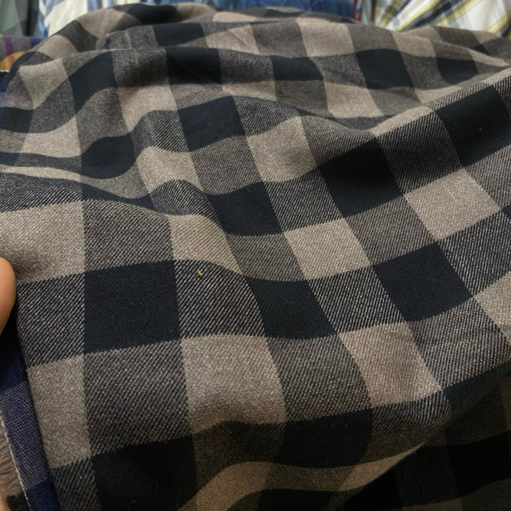 bahan flanel kain katun flanel Uniqlo katun flanel motif kotak-kotak kain meteran harga per 0.5 mete