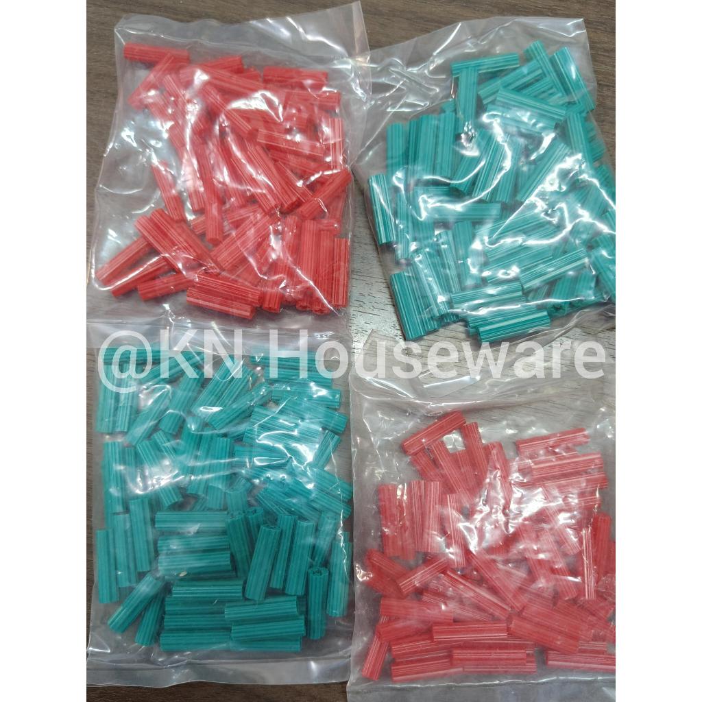 Fisher / Dowel Fisher Plastik / Angkur Sekrup Tembok – Warna Merah & Hijau