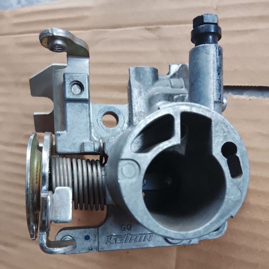 TROTLE BODY SET GENIO BEAT DELUXE SCOOPY 2021 KEATAS ORIGINAL