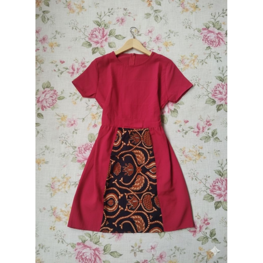 Midi Dress Batik Merah PL Baju Pesta Natal Wanita Gaun Maroon Lengan Pendek Size Kecil Murah