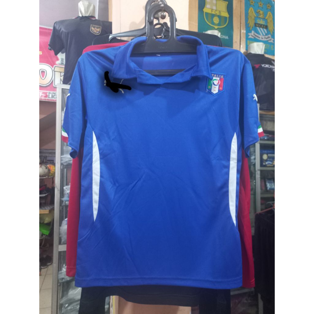 jersey//jersey biru//jersey bola//kaos bola//jersey anak//kaos biru//jersey biru italia//jersey ital
