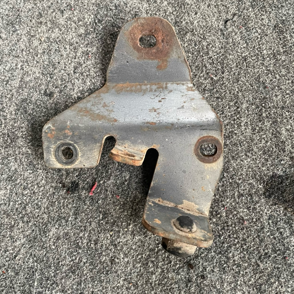 bracket dudukan knalpot yamaha vega r vega lama original