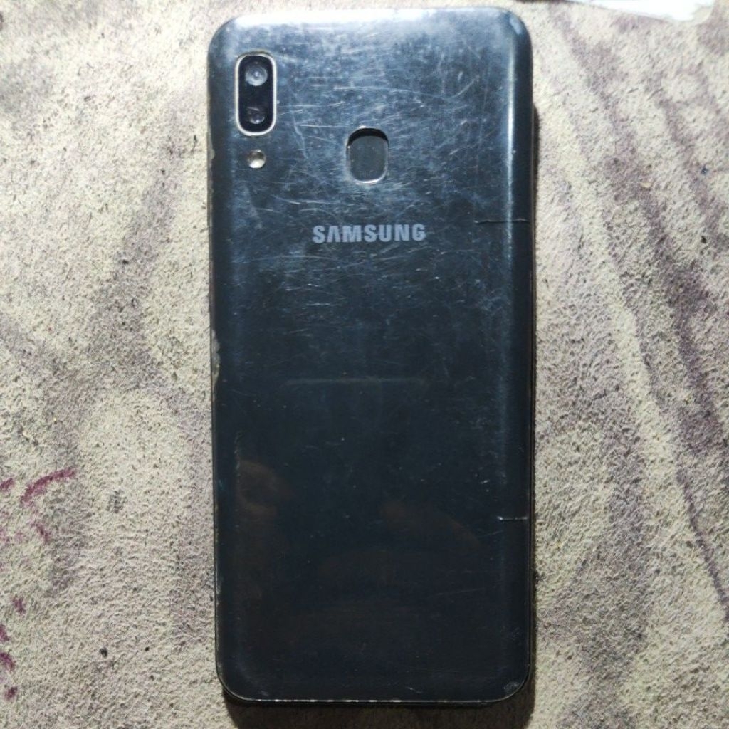 Samsung a20 mati/korslet utuh