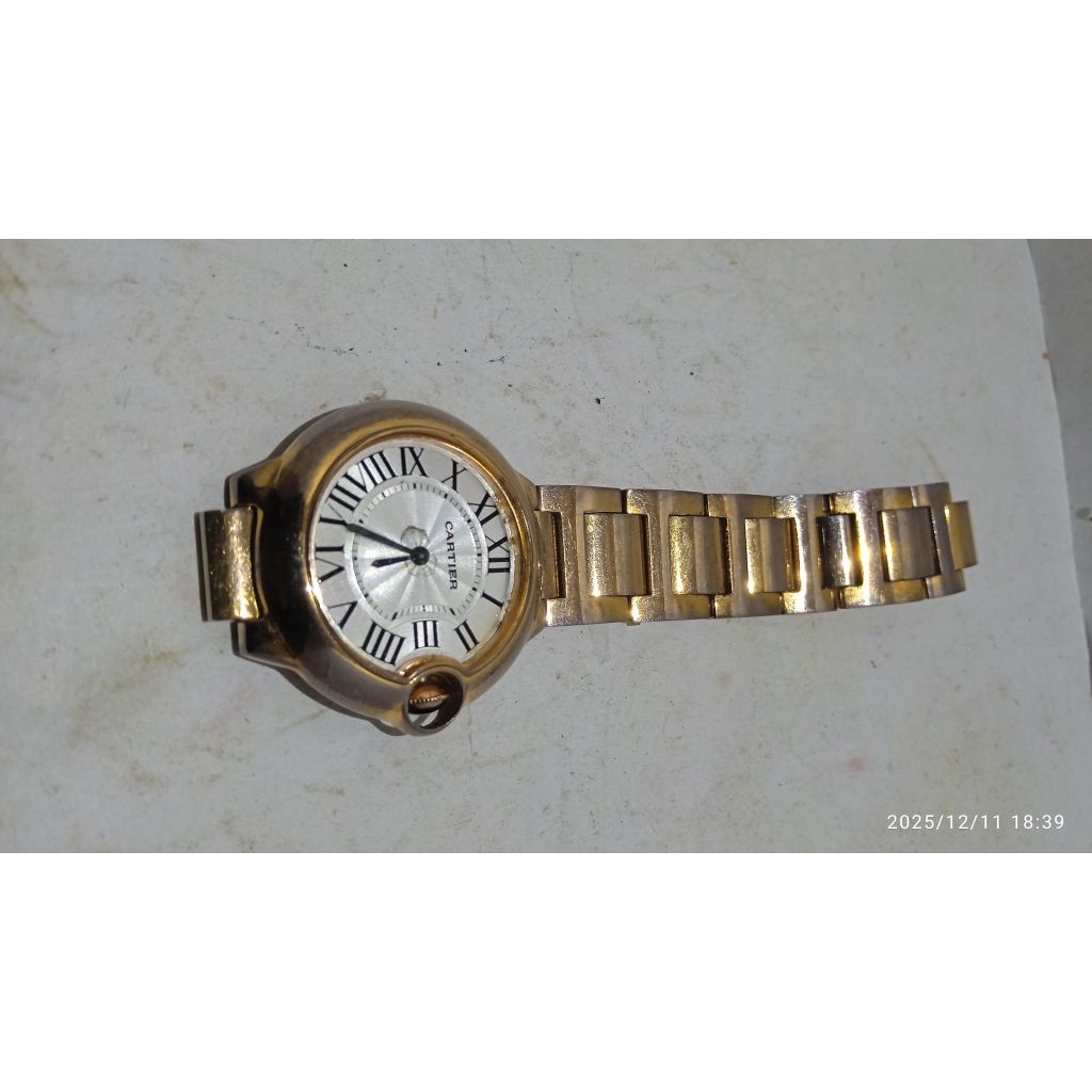 jam Cartier kondisi bahan off