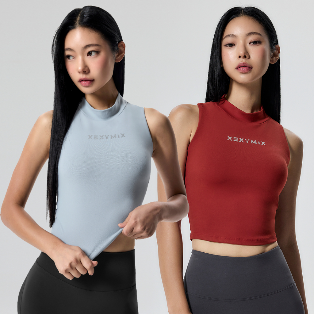 XEXYMIX Mock Neck Logo Point Crop Top Atasan Olahraga Wanita - XFK3BL1508