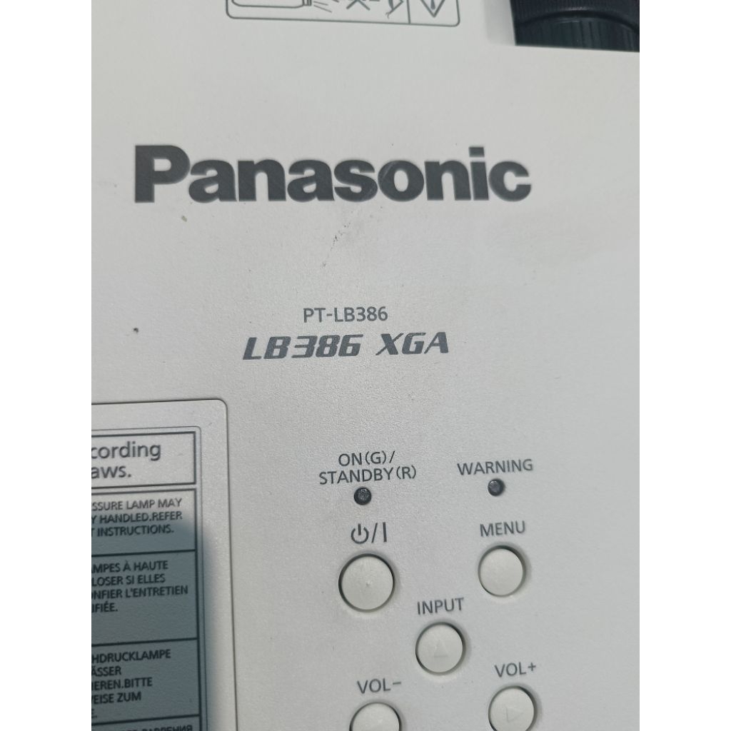 proyektor Panasonic PT LB386( RUSAK)