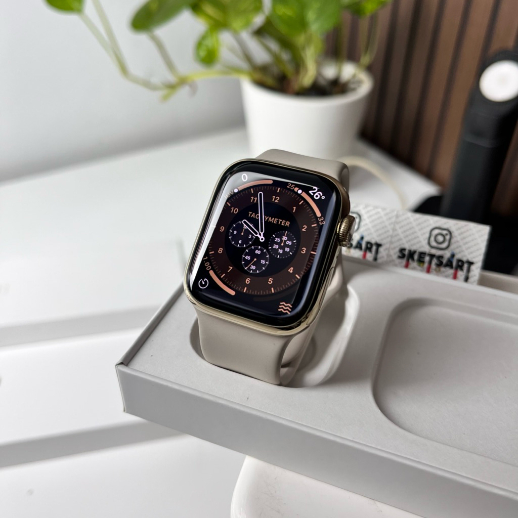 Apple Watch Series 8 41mm STAINLESS STEEL Gold iwatch