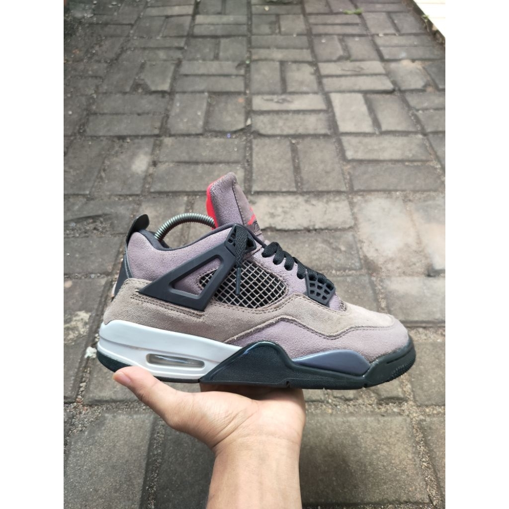 sepatu basket pria/wanita