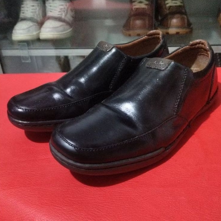 SEPATU SECOND CLARK KULIT size 42