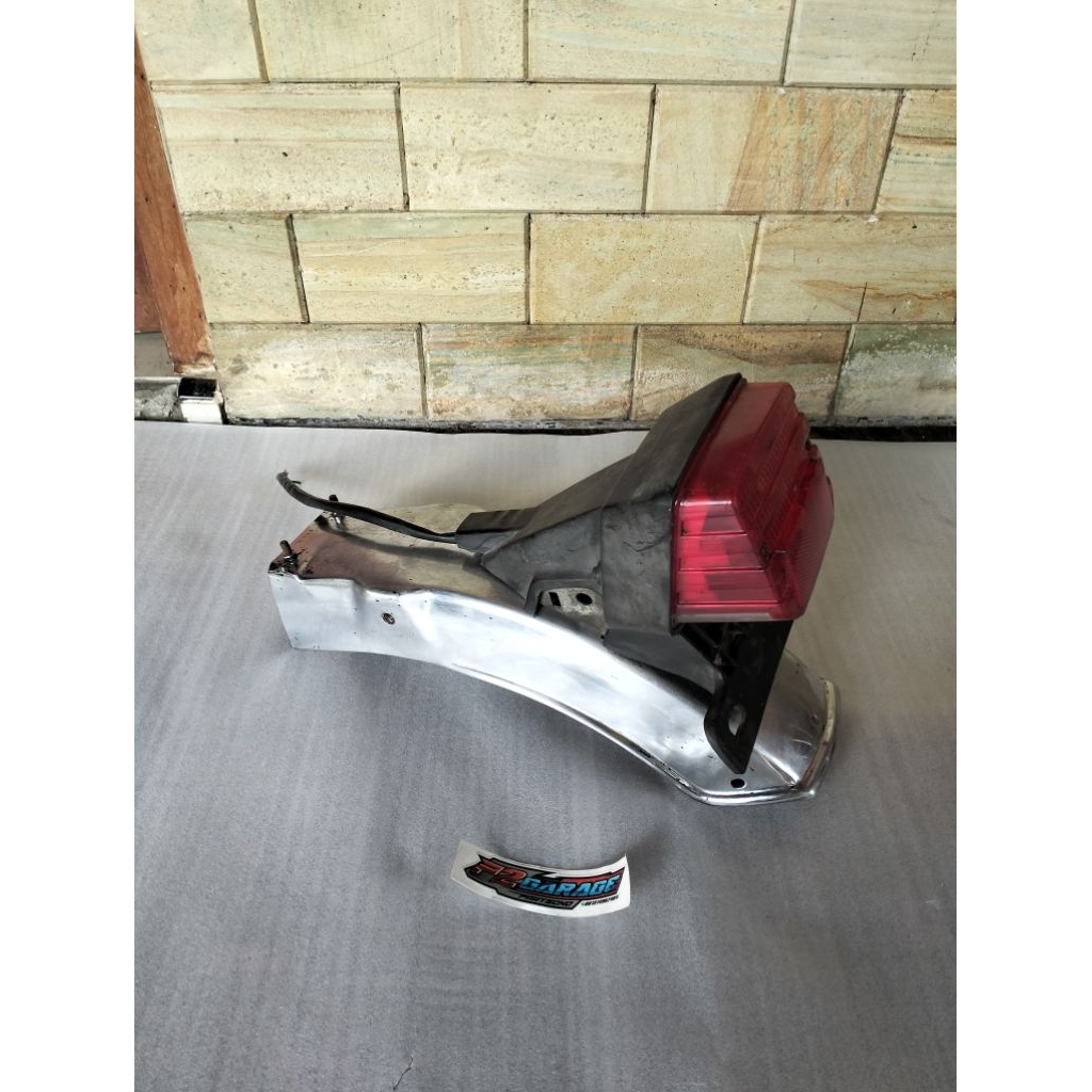 Slebor belakang honda win set original copotan