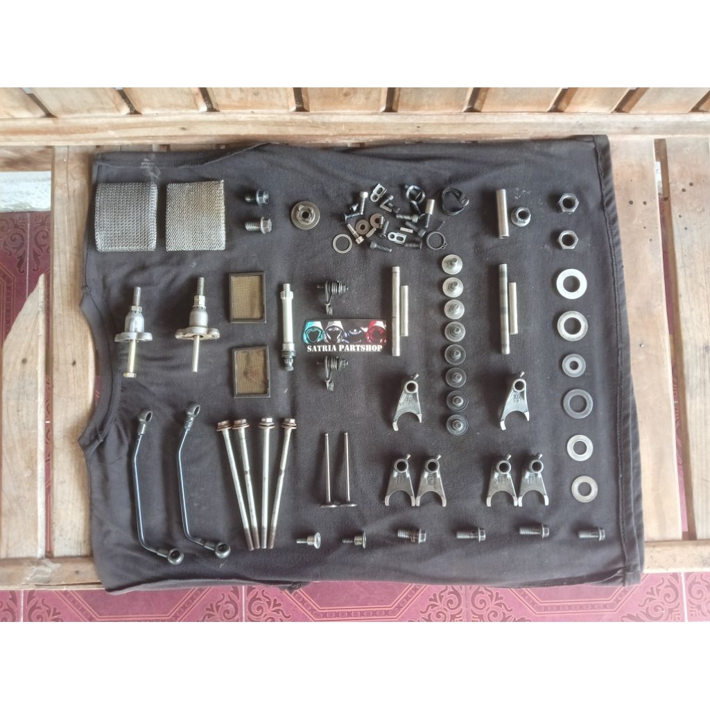 Sparepart daleman mesin satria fu original copotan