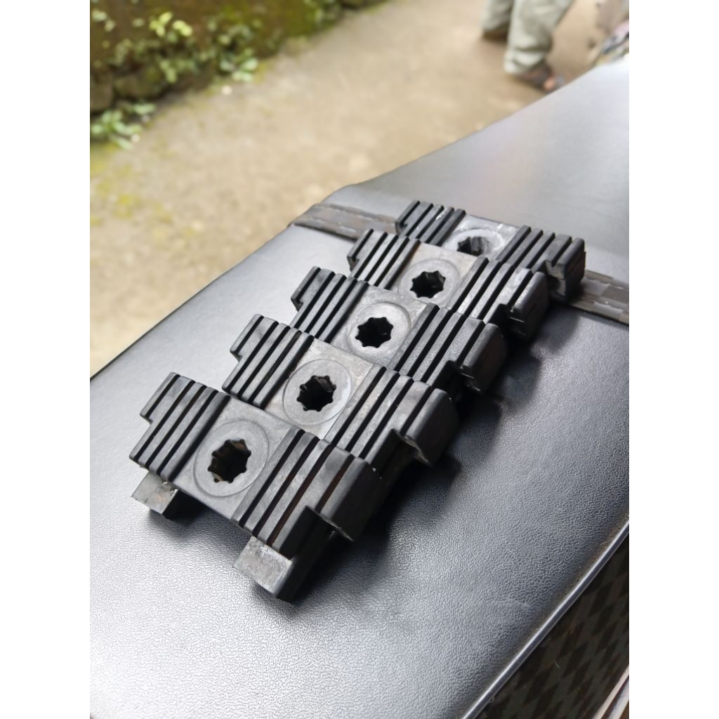 karet tangki cb100,gl100 ,karet baut tangki belakang cb gl mp tiger karet tebal Motorcycle Set