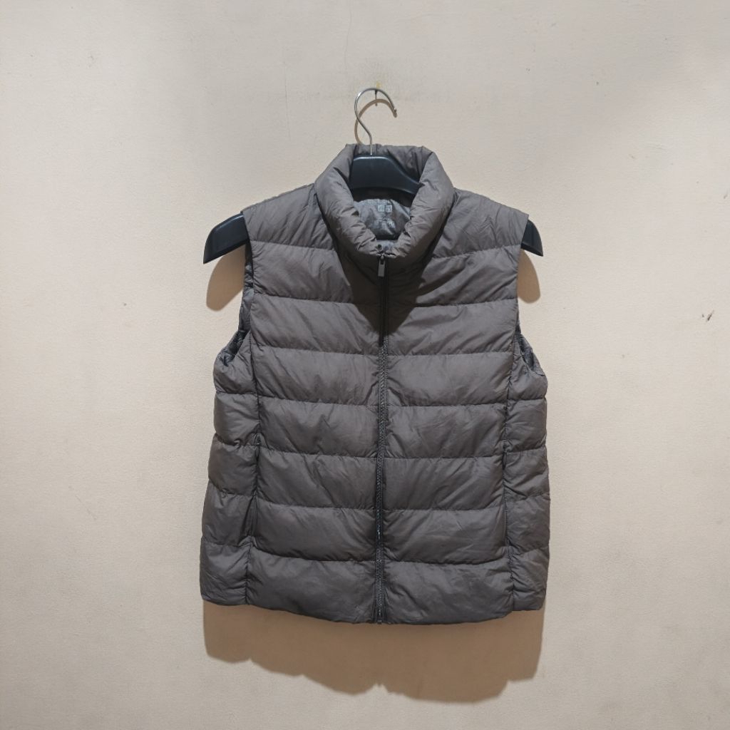 vest uniqlo ultralight down packable