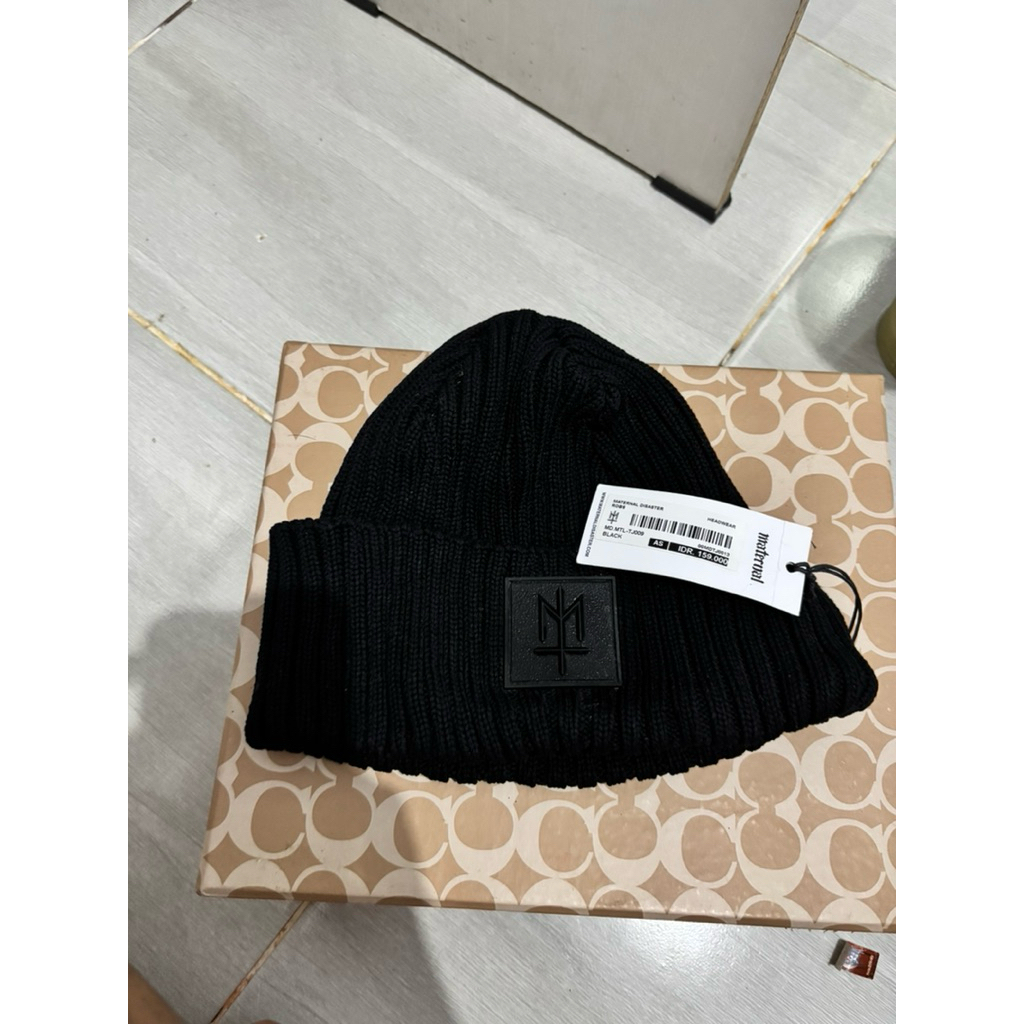 MATERNAL DISASTER HEADWEAR BLACK