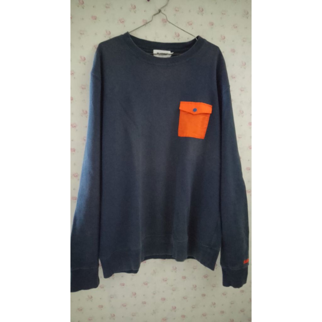 crewneckXLarge