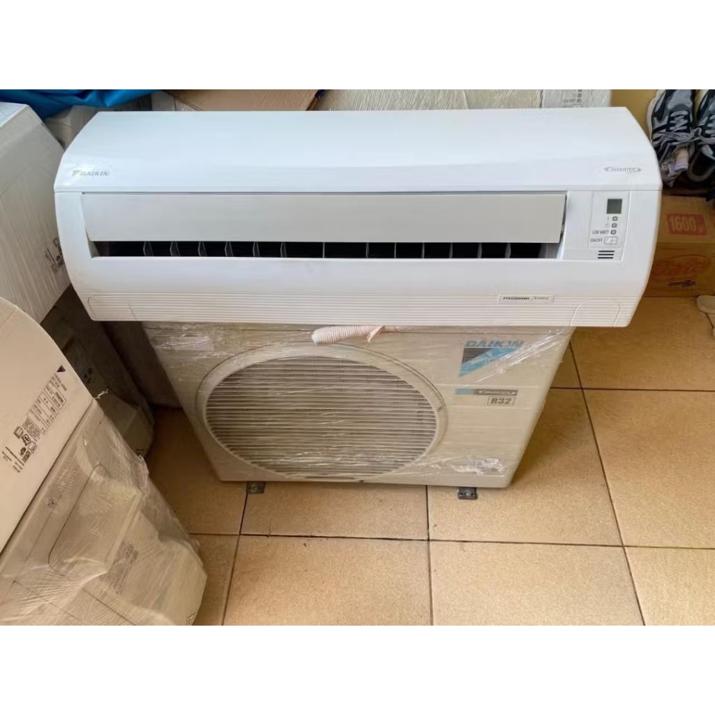 AC Daikin 1/2 PK Inverter – Kondisi Second