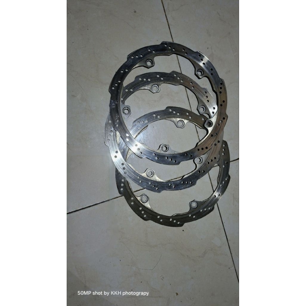 Disc piringan depan SATRIA FU INJEKSI / KARBU original copotan