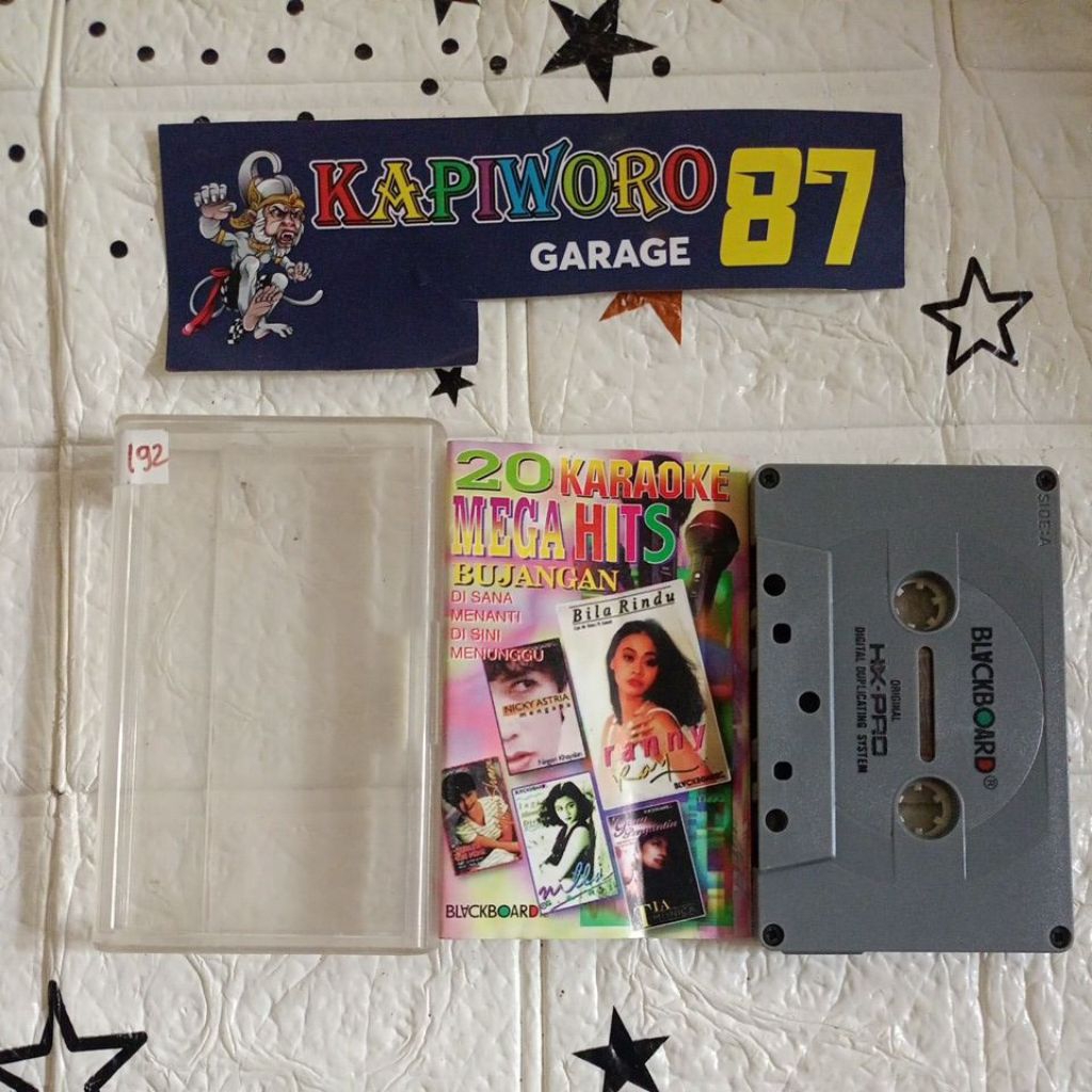 KASET PITA,,, 20 KARAOKE MEGA HITS