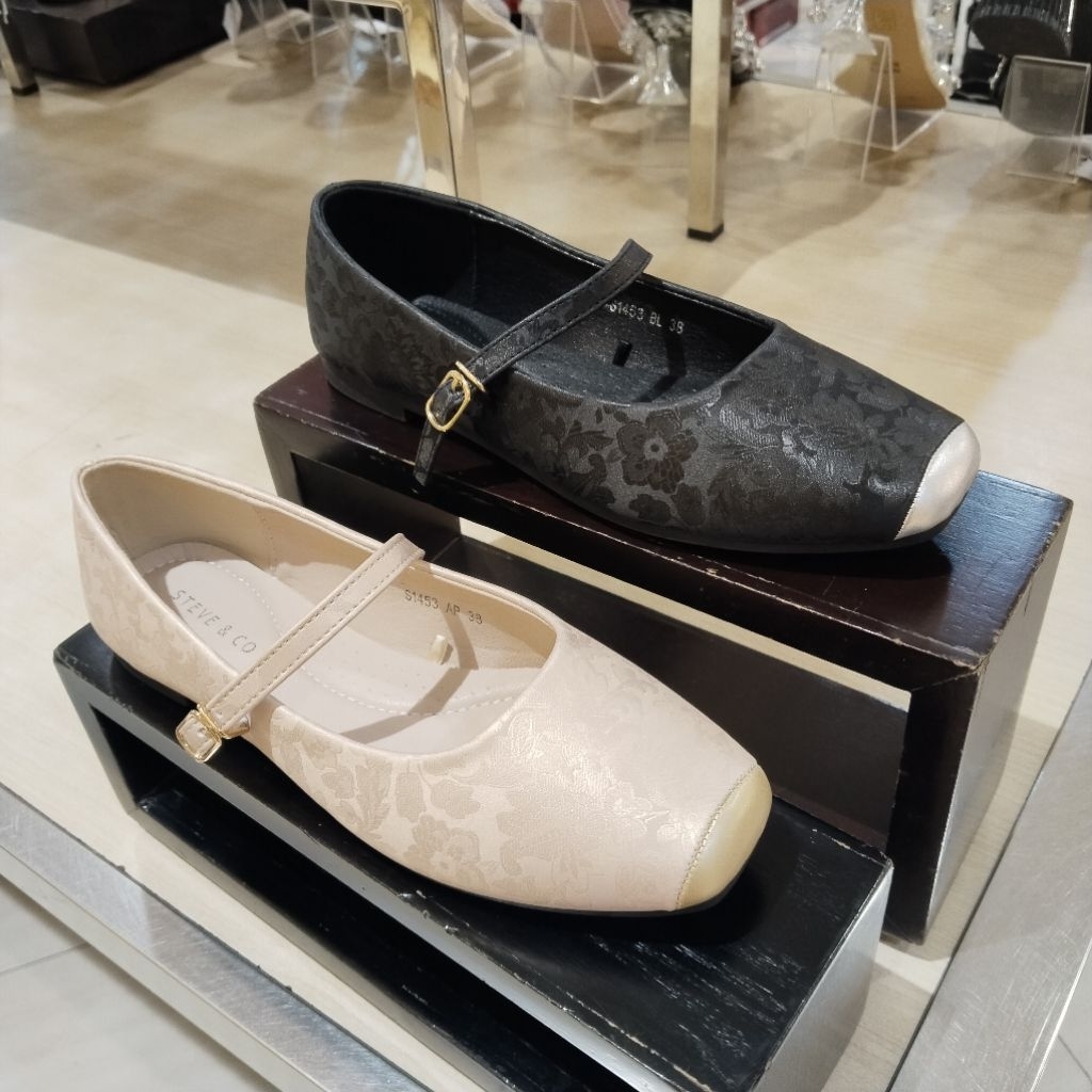 STEVE N CO ‼️sepatu wanita flat glossy mewah