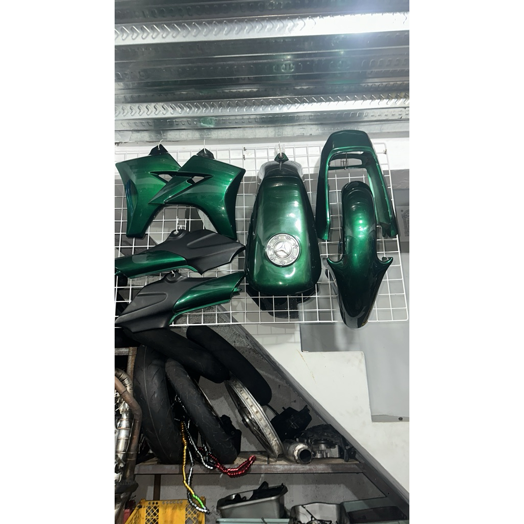 body set tangki kawasaki ninja ss hijau