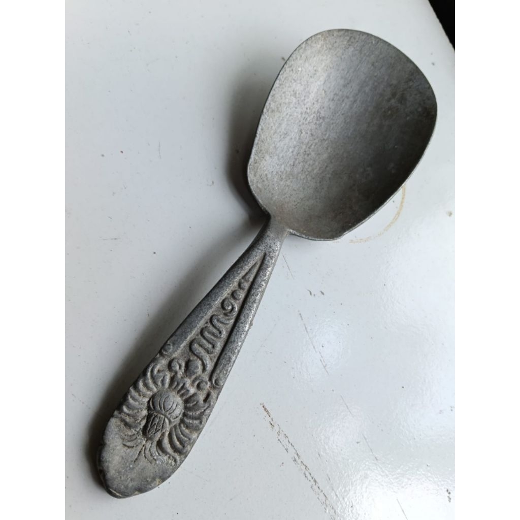 centong nasi jadul bahan diral atau perak bakar lawas antik