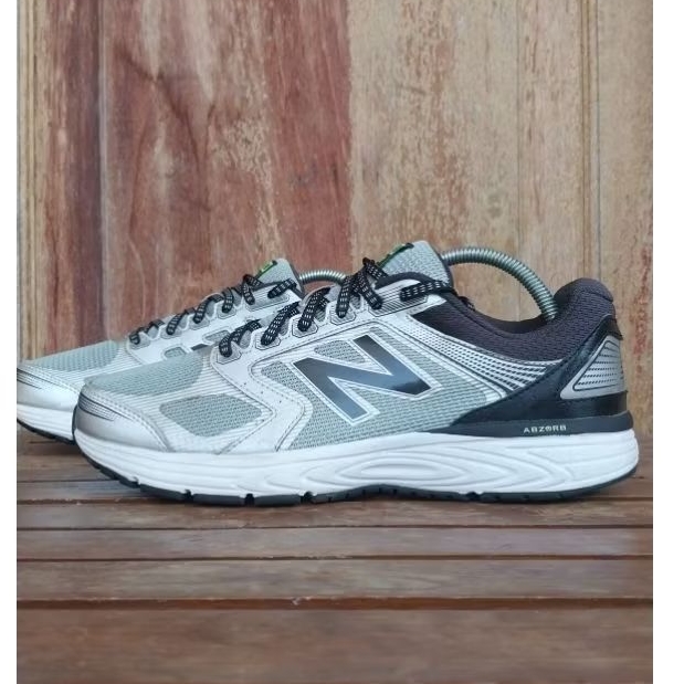 Sepatu all terrain NB 565v7 Techride size 41